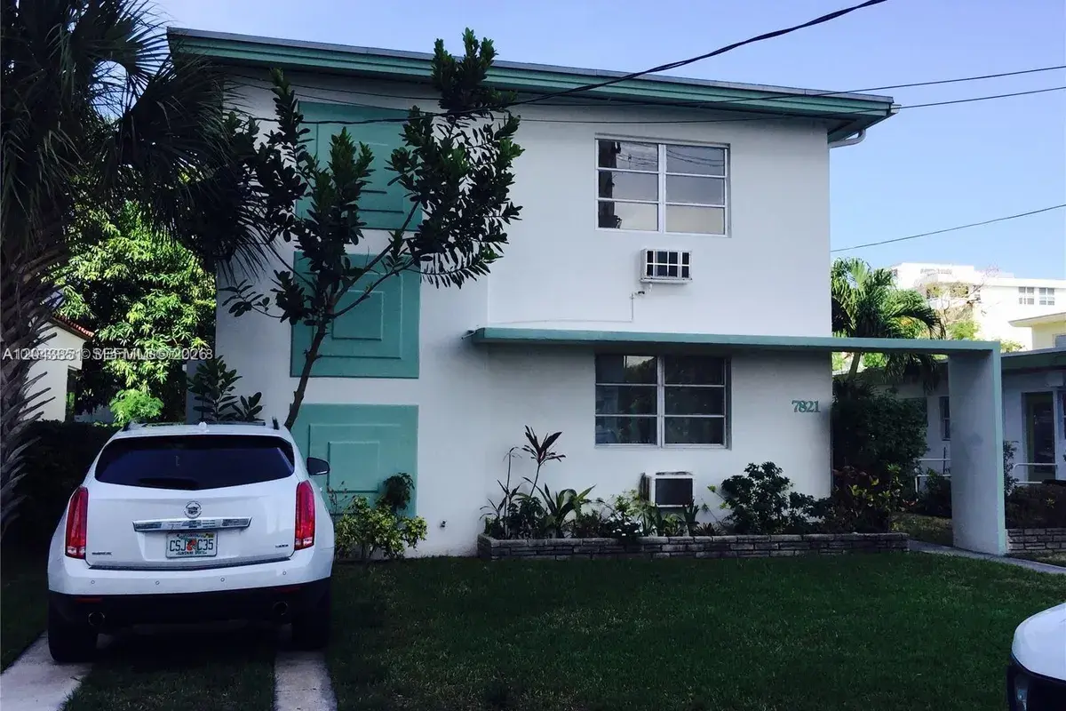 7821 Byron Ave, Miami Beach FL 33141