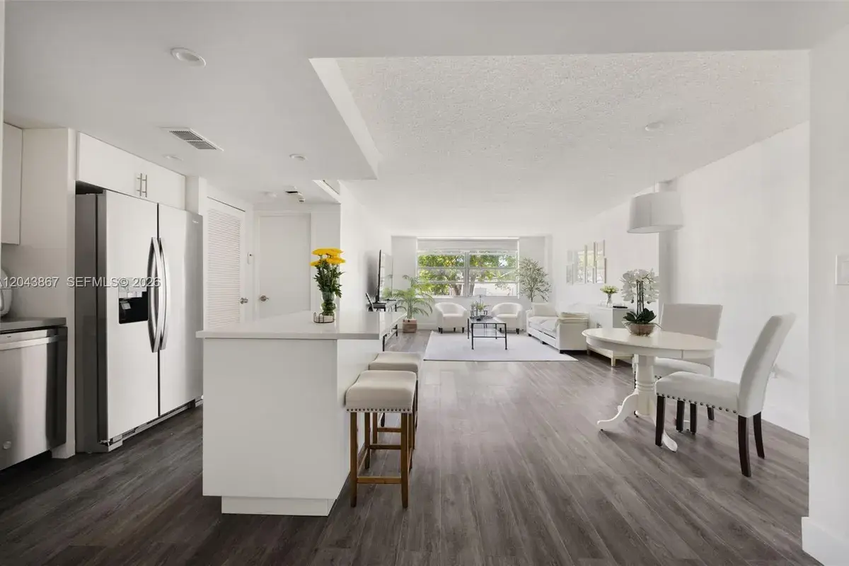 150 SE 25th Rd # 2J, Miami FL 33129