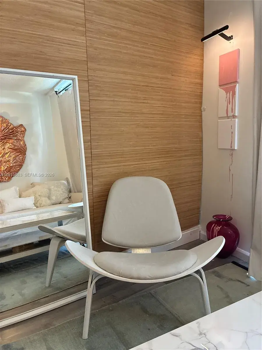 900 Bay Dr # 207, Miami Beach FL 33141