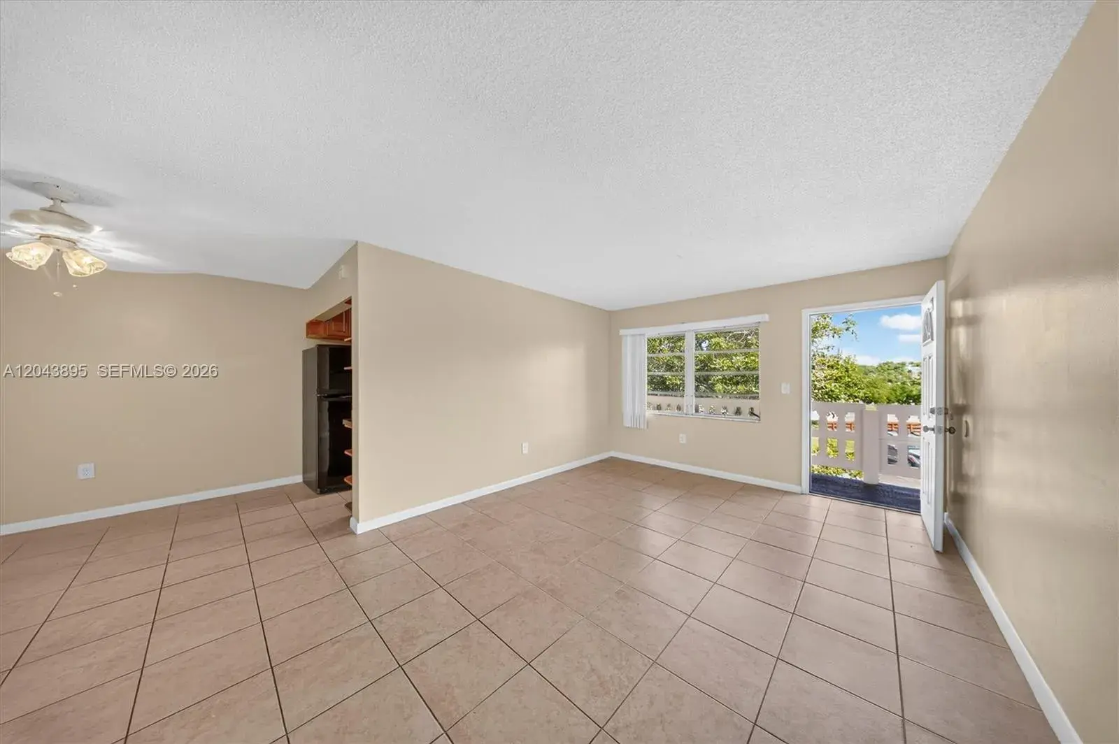 20311 NE 2nd Ave # 21, Miami FL 33179