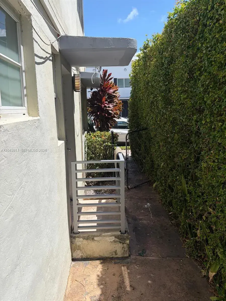 503 75th St # 517, Miami Beach FL 33141