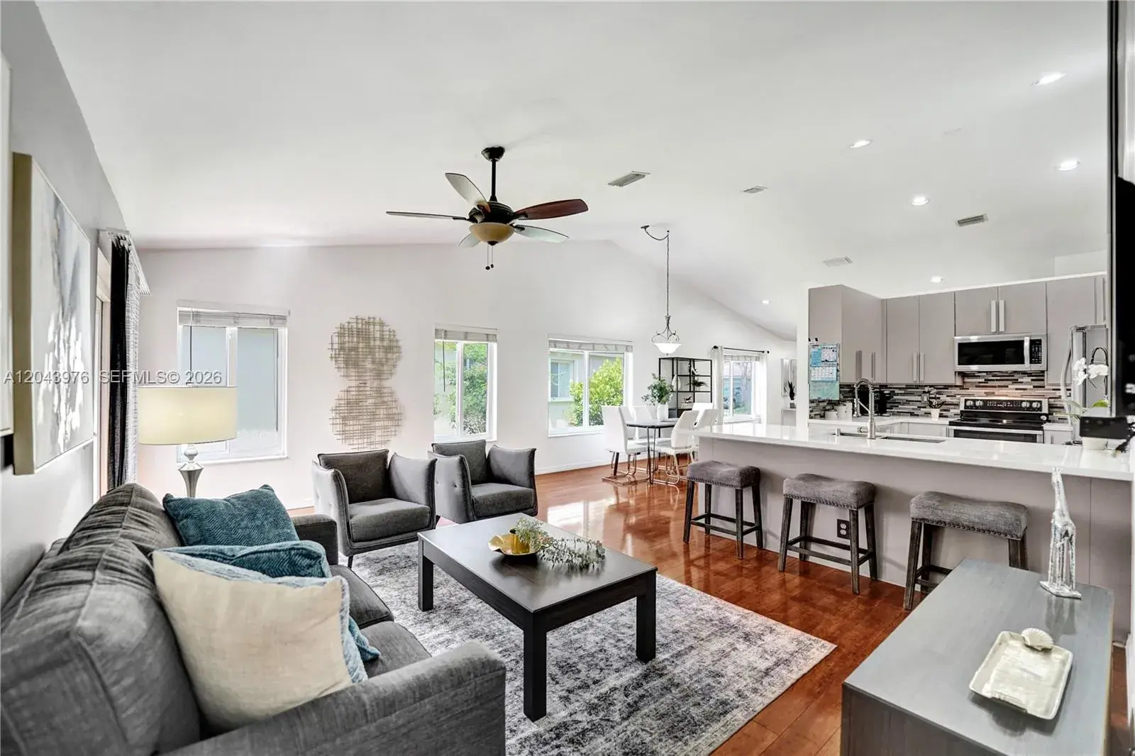 3 bedroom 2 bath for sale at 4444 Dogwood Cir, Weston FL 33331