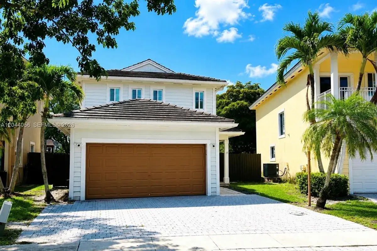 363 NE 35th Ter, Homestead FL 33033