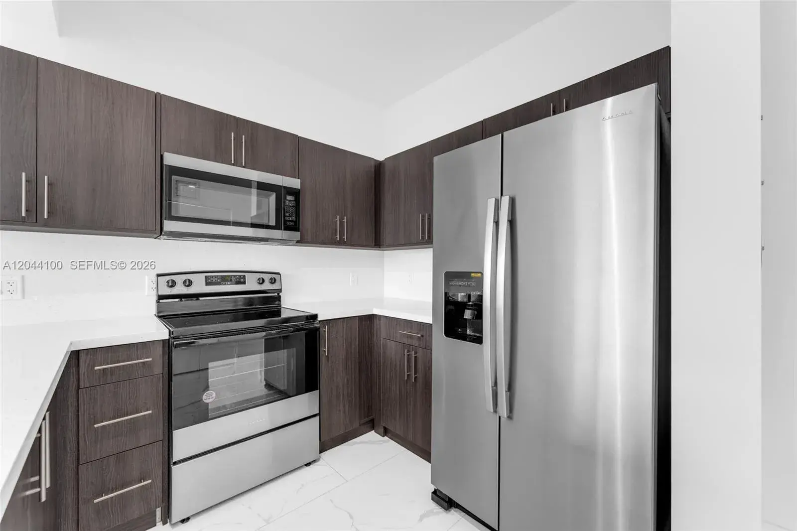 1 Curtiss Pkwy # 312, Miami Springs FL 33166
