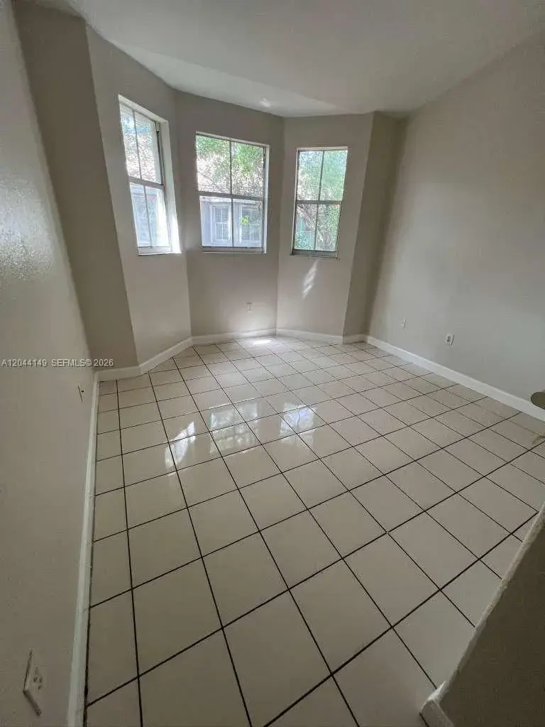 1661 SE 28th St # 202, Homestead FL 33035