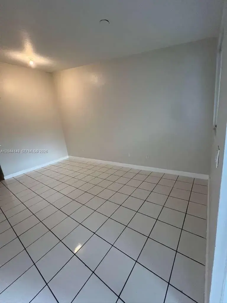 1661 SE 28th St # 202, Homestead FL 33035