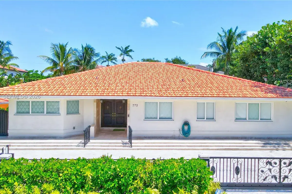773 Woodcrest Rd, Key Biscayne FL 33149