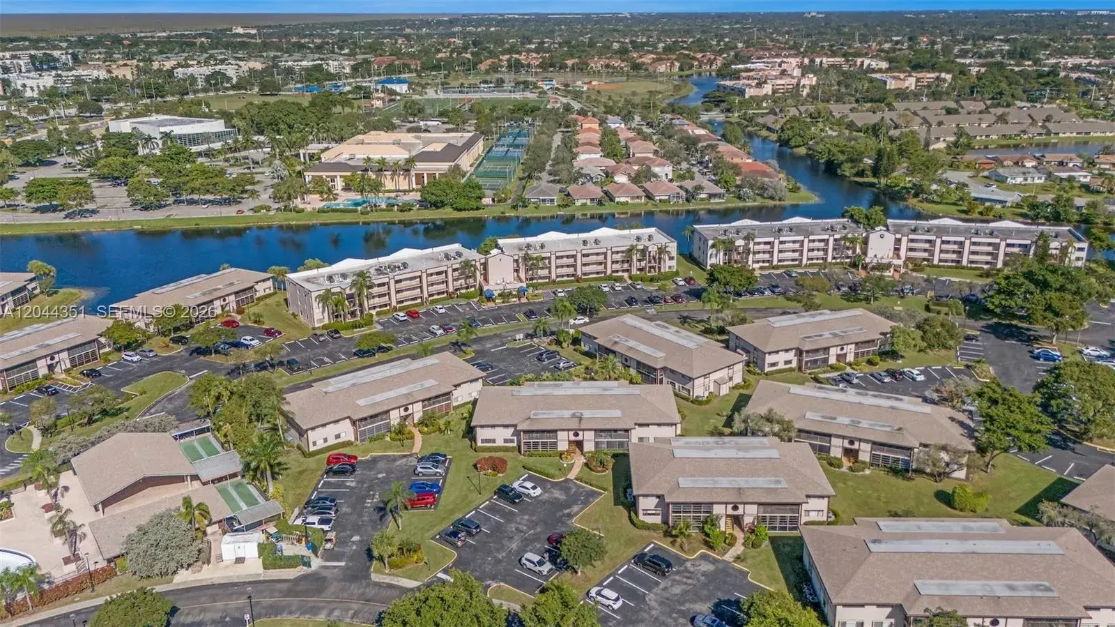2 bedroom 1 bath for sale at 9994 N Belfort Cir # 210, Tamarac FL 33321