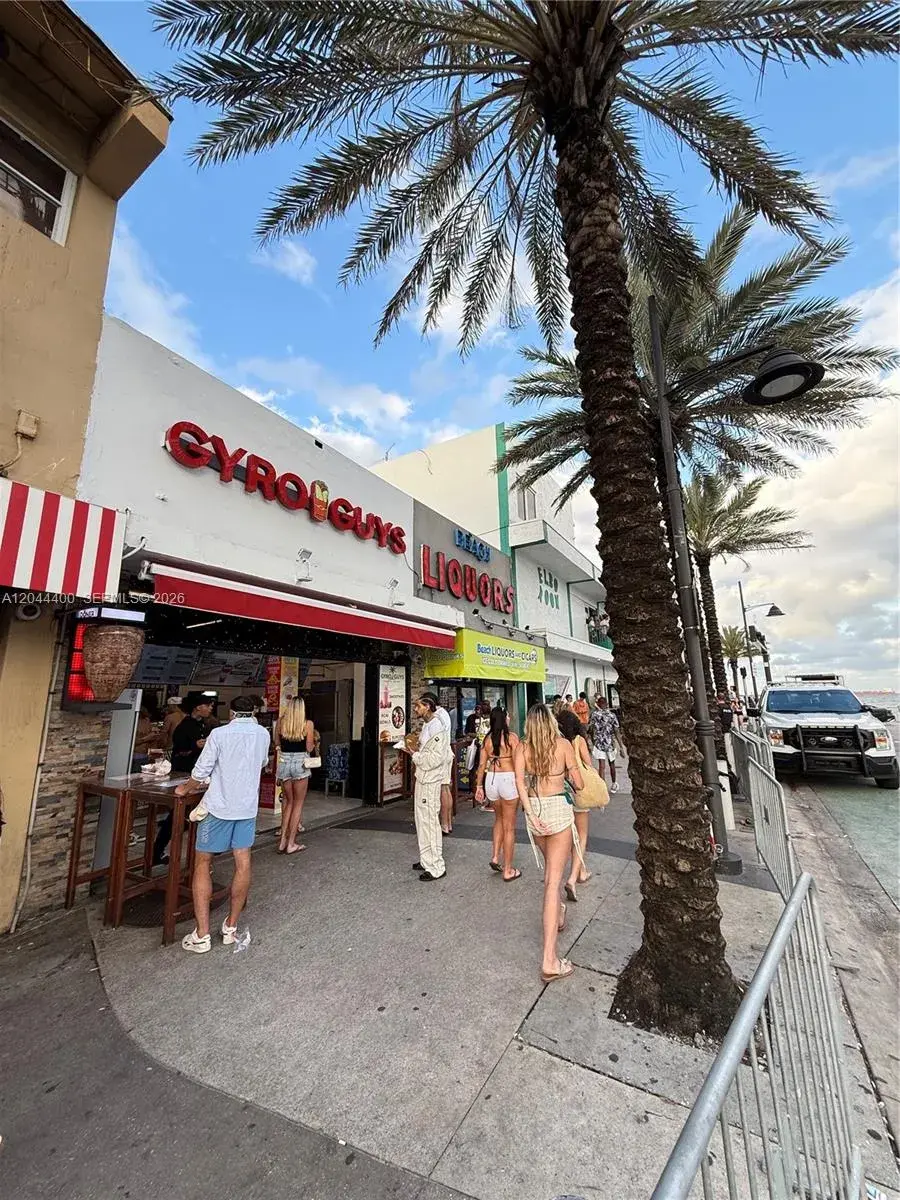 3013 E Las Olas Blvd, Fort Lauderdale FL 33316