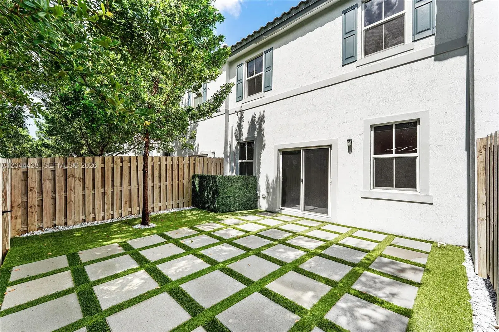 4669 NW 118th Ave, Coral Springs FL 33076