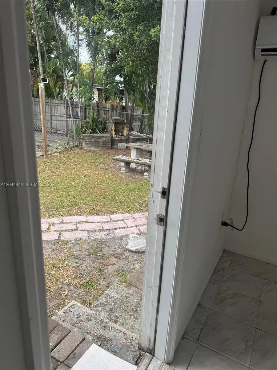 3271 (REAR 1-bedroom) NW 15th St, Miami FL 33125