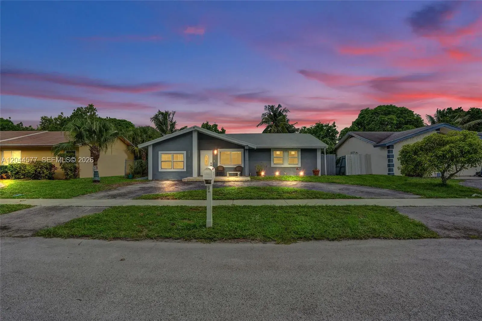 7812 SW 7th Pl, North Lauderdale FL 33068
