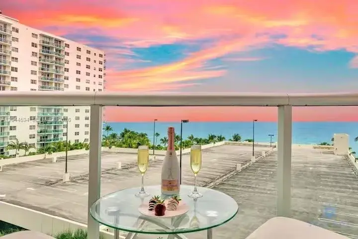 3901 S Ocean Dr # 6Y, Hollywood FL 33019