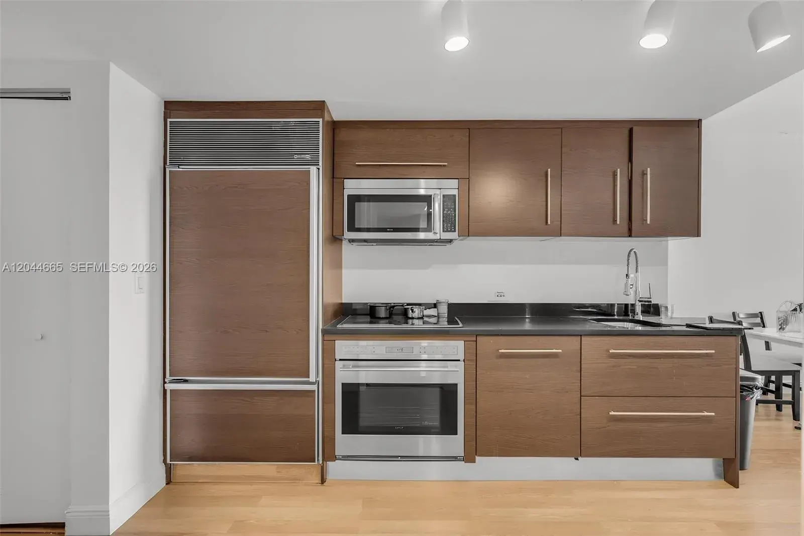 475 Brickell Ave # 2508, Miami FL 33131