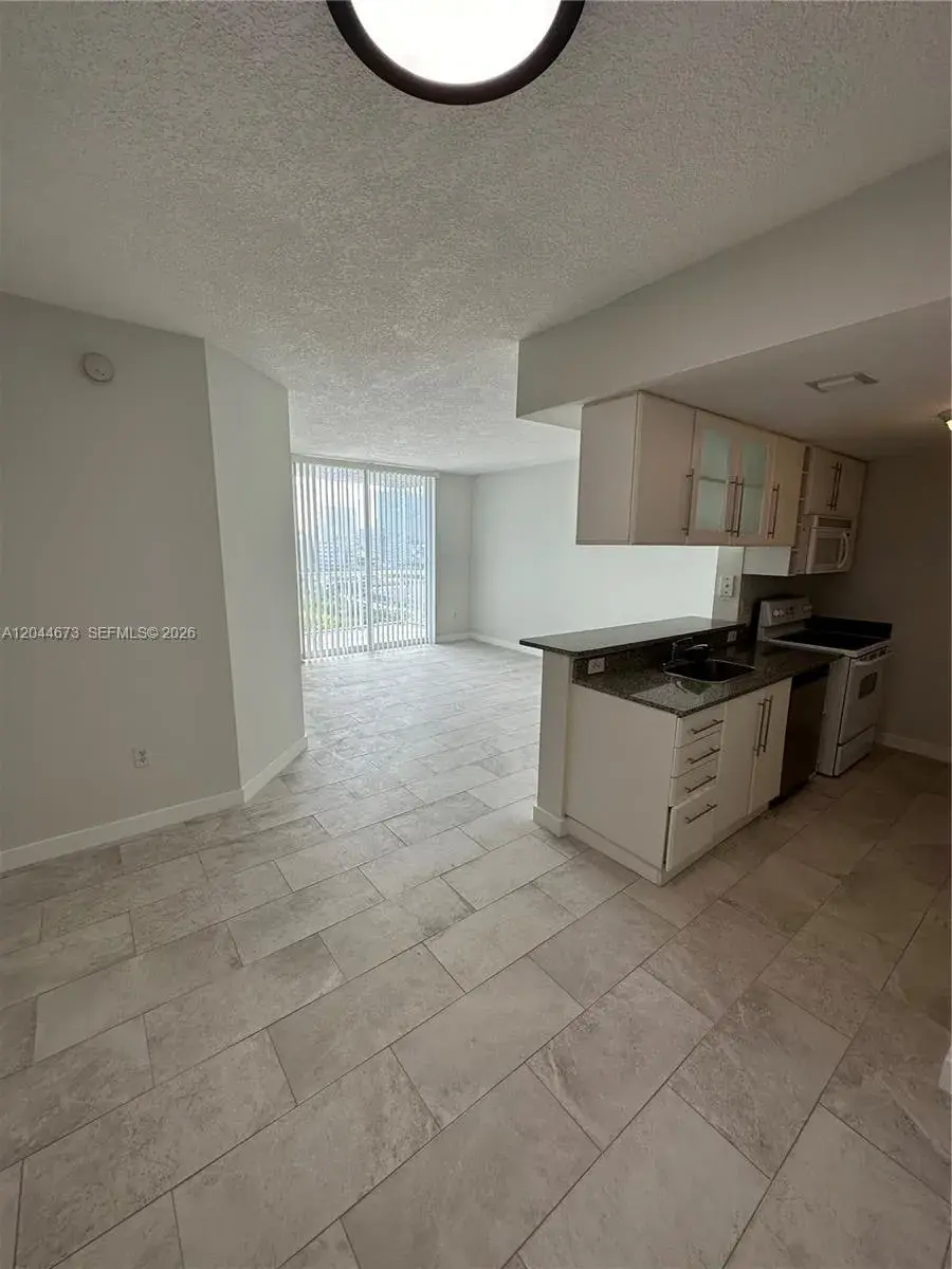 275 NE 18th St # 1406, Miami FL 33132