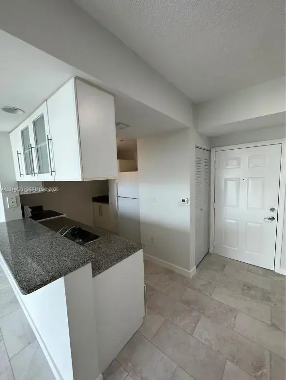 275 NE 18th St # 1406, Miami FL 33132