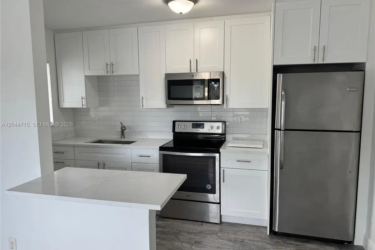 495 NW 43rd Ct # 1, Oakland Park FL 33309