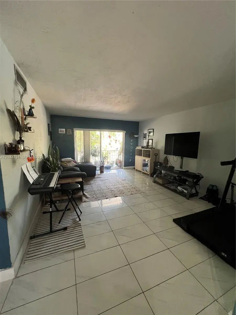 6900 N Kendall Dr # A205, Pinecrest FL 33156