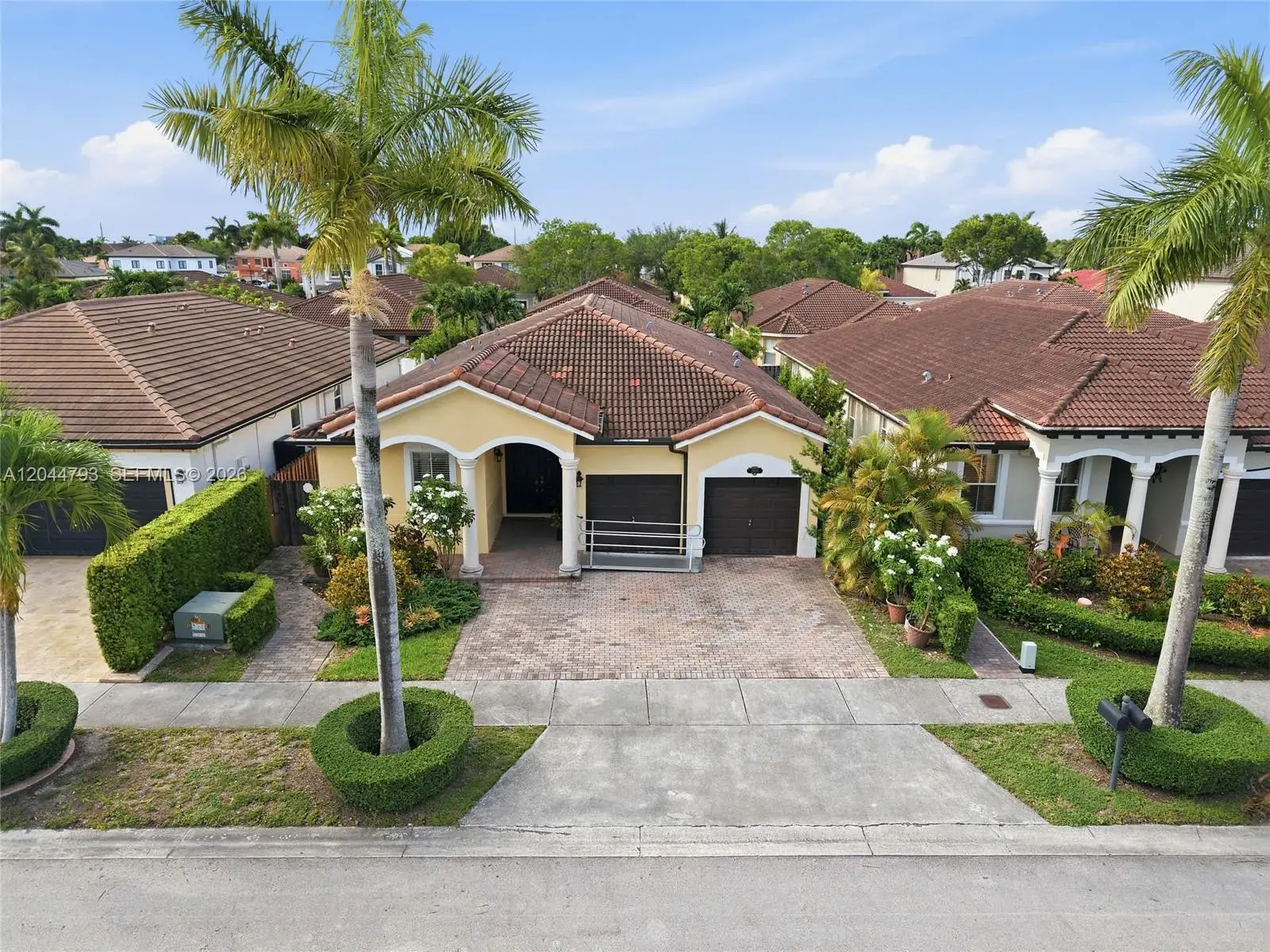 3 bedroom 2 bath for sale at 15125 SW 12th Ter, Miami FL 33194