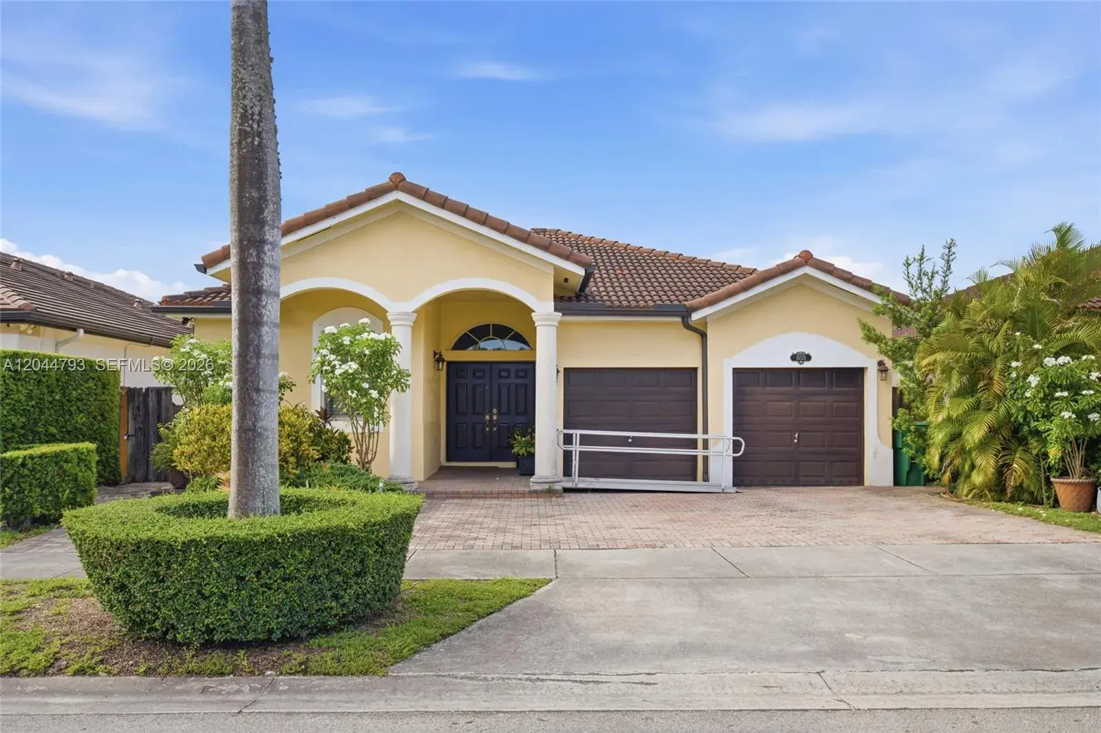 15125 SW 12th Ter, Miami FL 33194