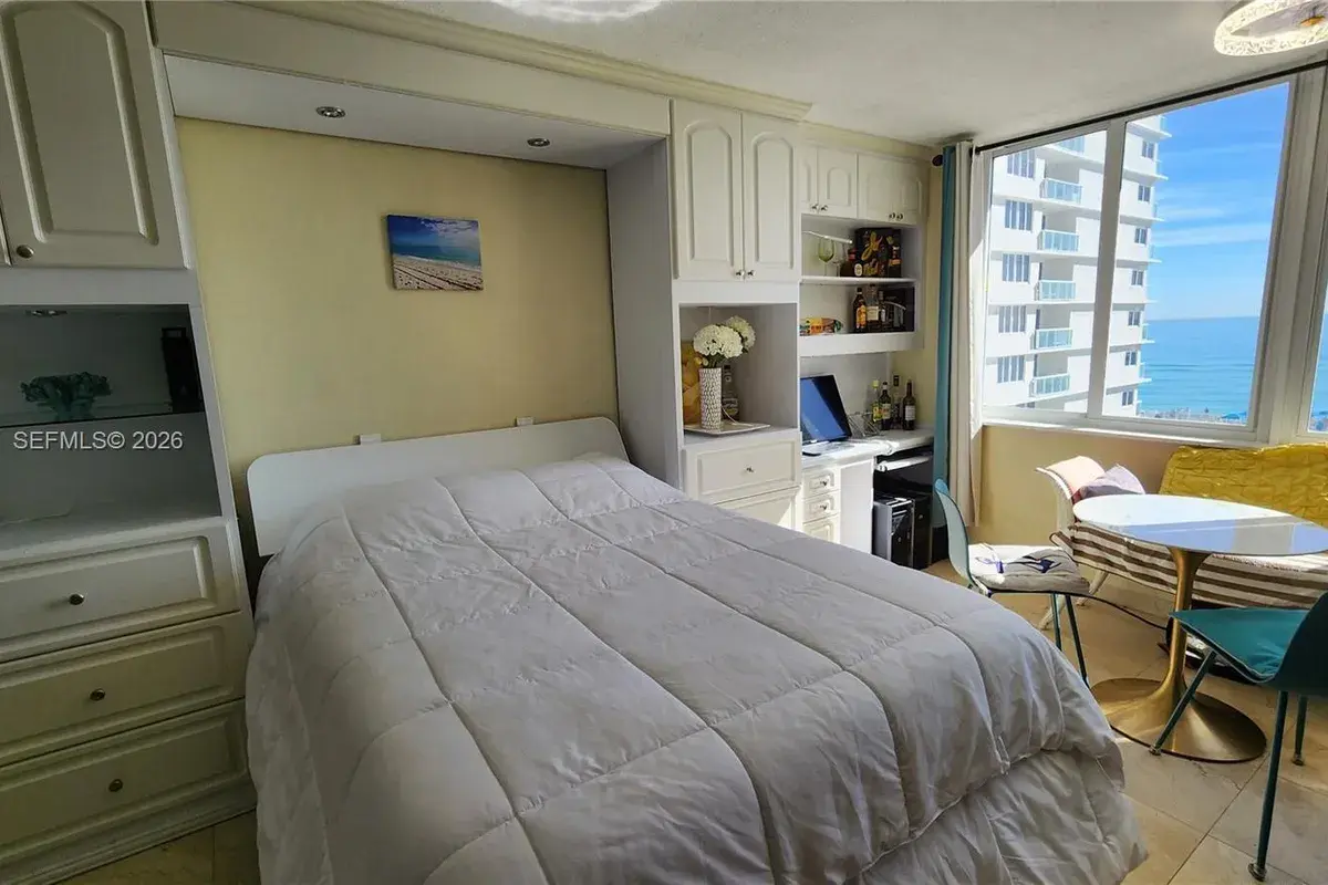 19201 E Collins Ave # 345, Sunny Isles Beach FL 33160