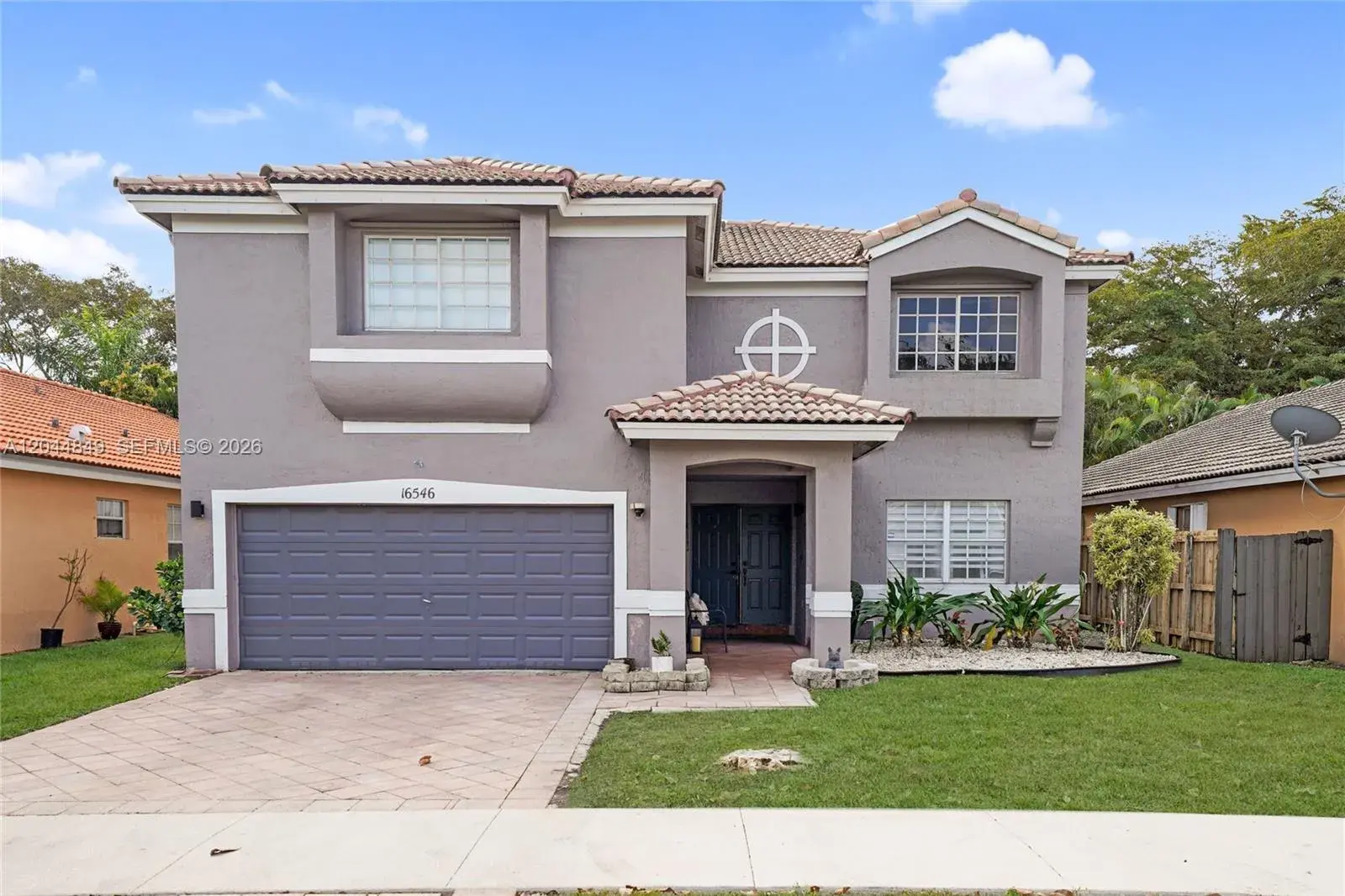 4 bedroom 2 bath for sale at 16546 SW 103rd Ln, Miami FL 33196