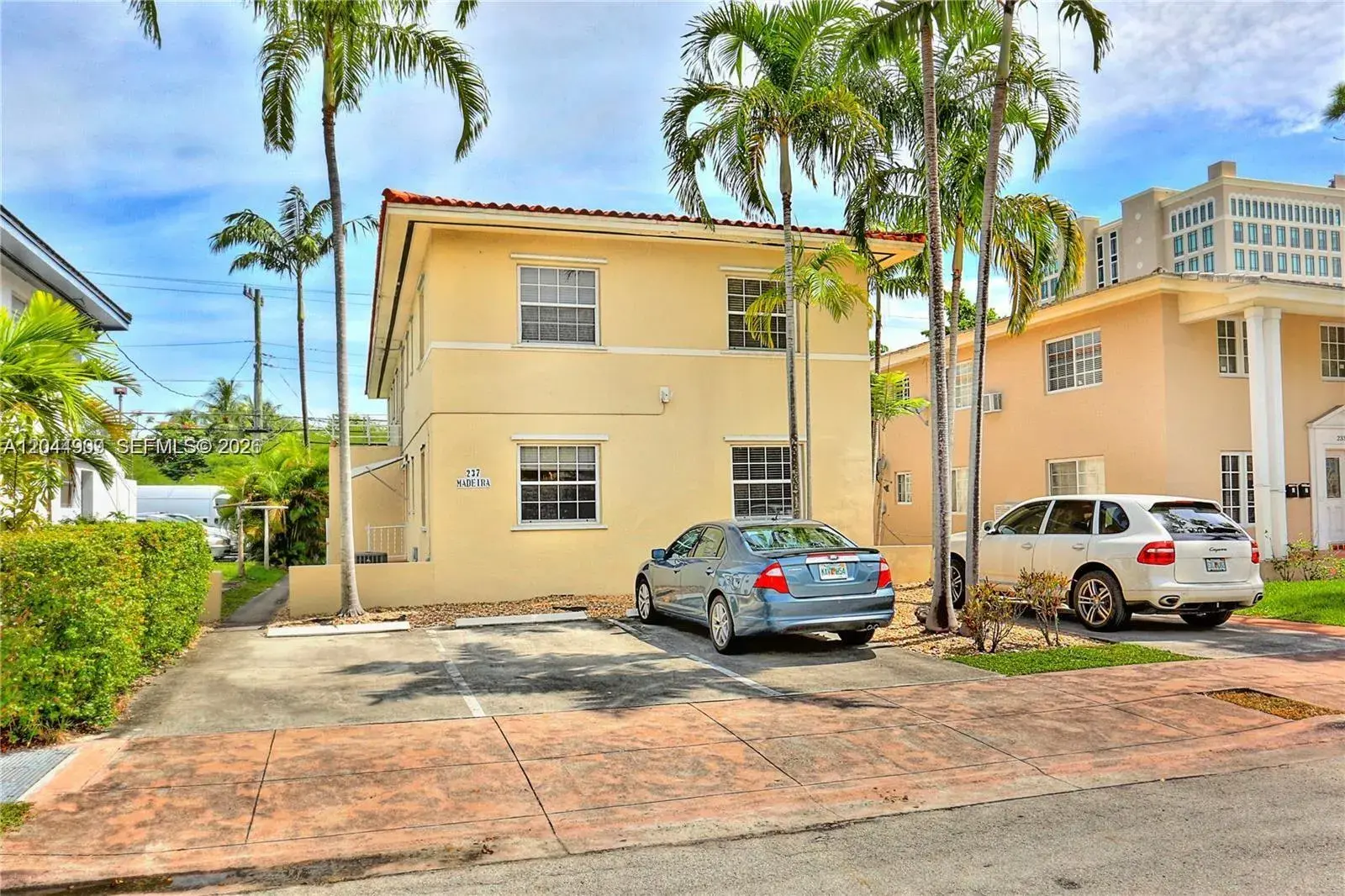 237 Madeira Ave # 3, Coral Gables FL 33134