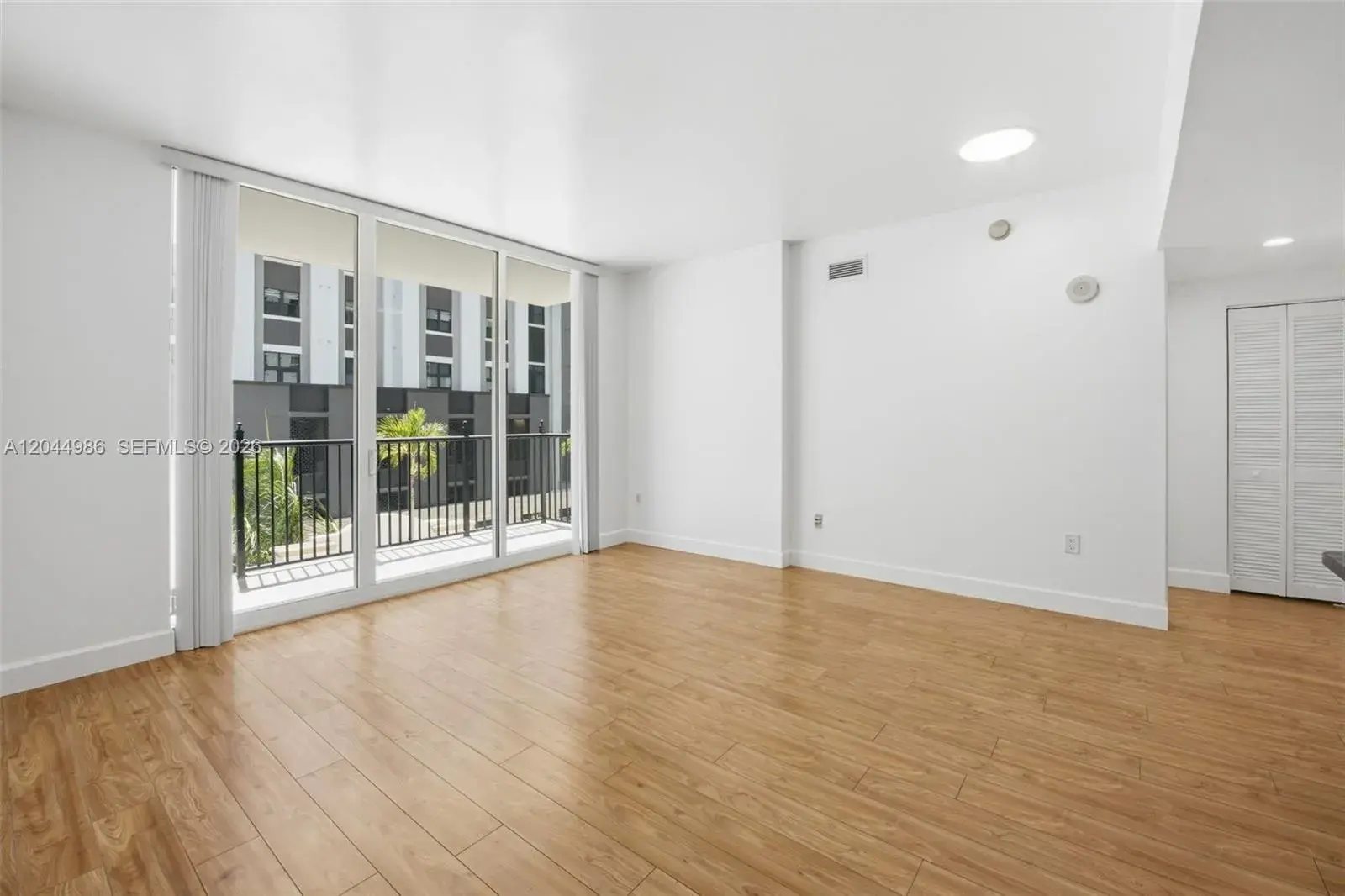 4100 Salzedo St # 518, Coral Gables FL 33146 photo 2