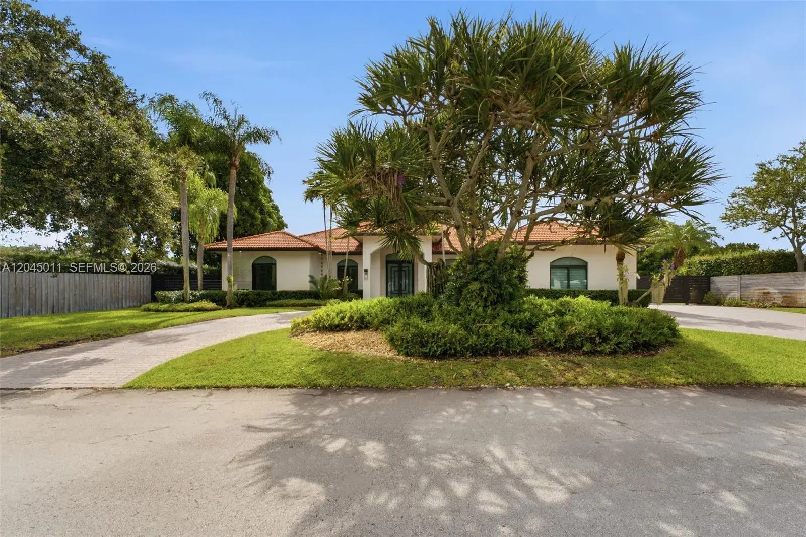 16615 SW 82nd Ct, Palmetto Bay FL 33157