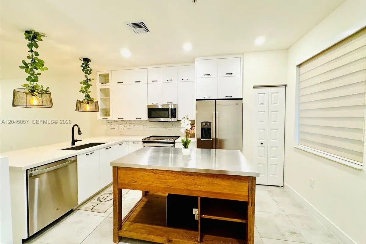 10295 NW 64th Ter # 104, Doral FL 33178