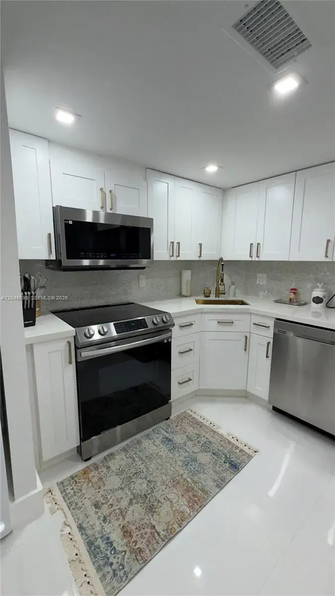 2333 Brickell Ave # 614, Miami FL 33129