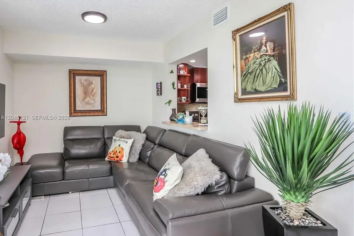 2055 SW 122nd Ave # 306, Miami FL 33175