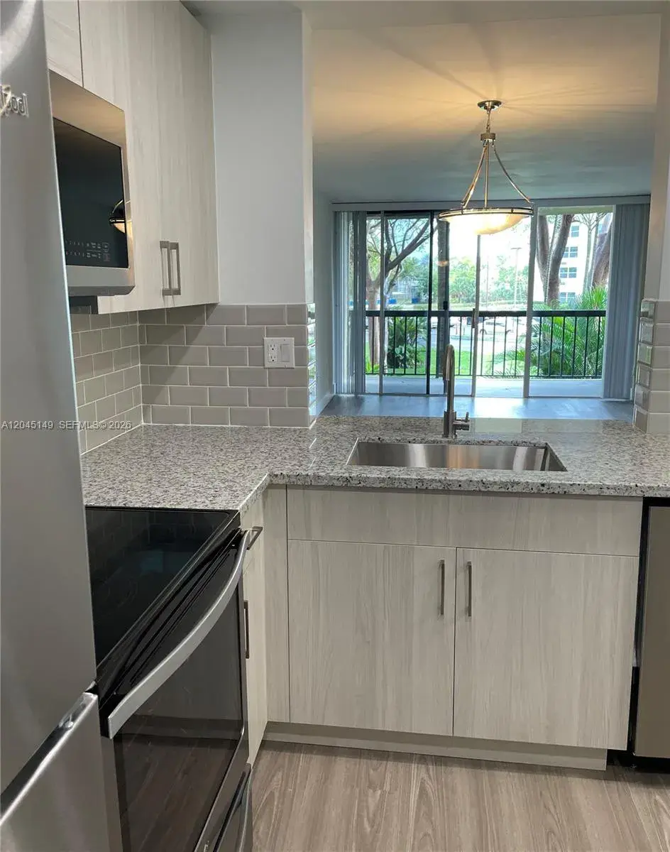 10835 SW 112th Ave # 212, Miami FL 33176