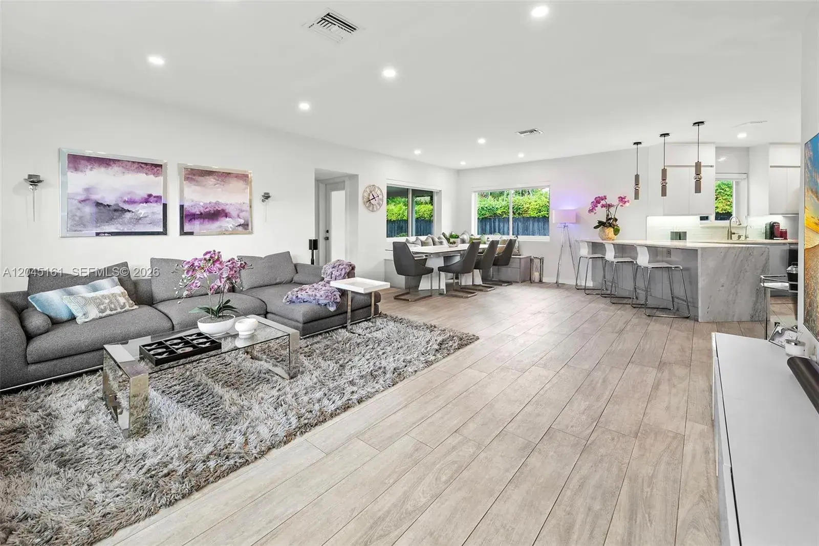 1724 71st St, Miami Beach FL 33141