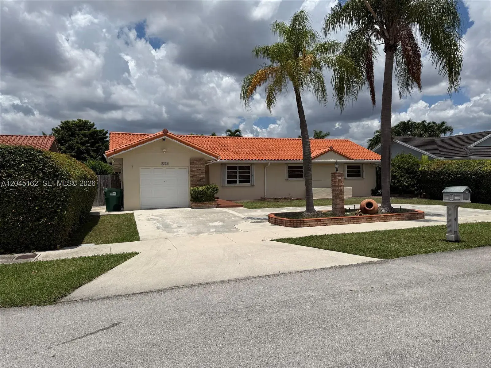 3 bedroom 2 bath Residential for sale at 3262 SW 139th Pl, Miami FL 33175