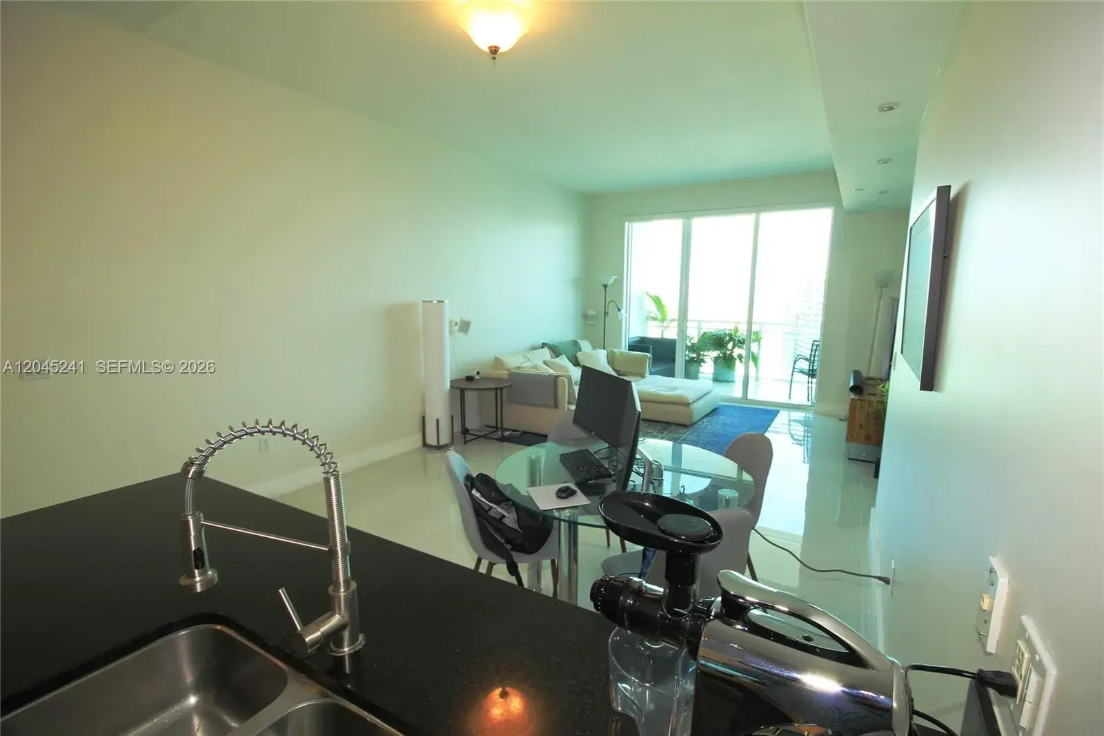 950 Brickell Bay Dr # 5000, Miami FL 33131