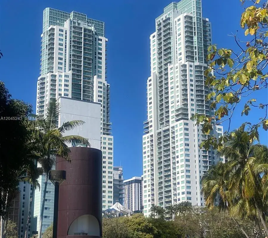 253 NE 2nd St # 218, Miami FL 33132