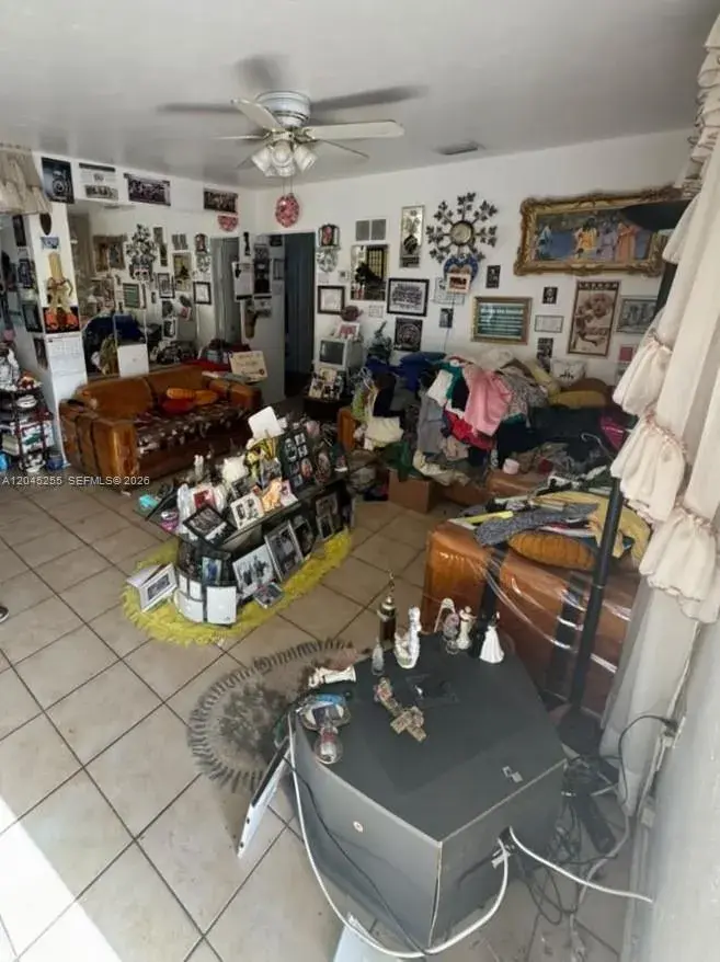 9025 NW 9th Ct, Miami FL 33150