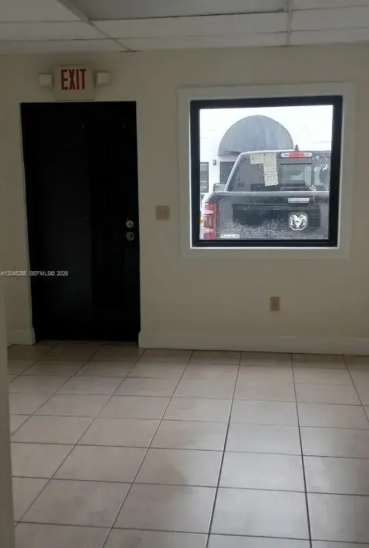 2067 W 62nd St, Hialeah FL 33016