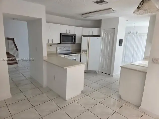 9921 NW 31st St # 9921, Doral FL 33172