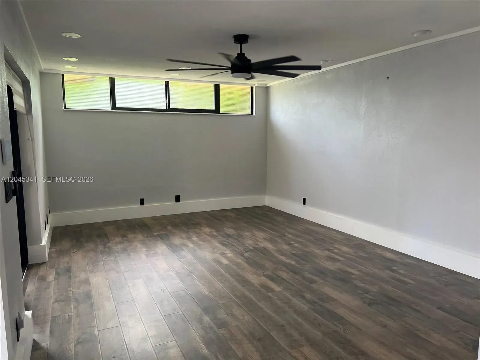 3940 Victoria Dr, West Palm Beach FL 33406