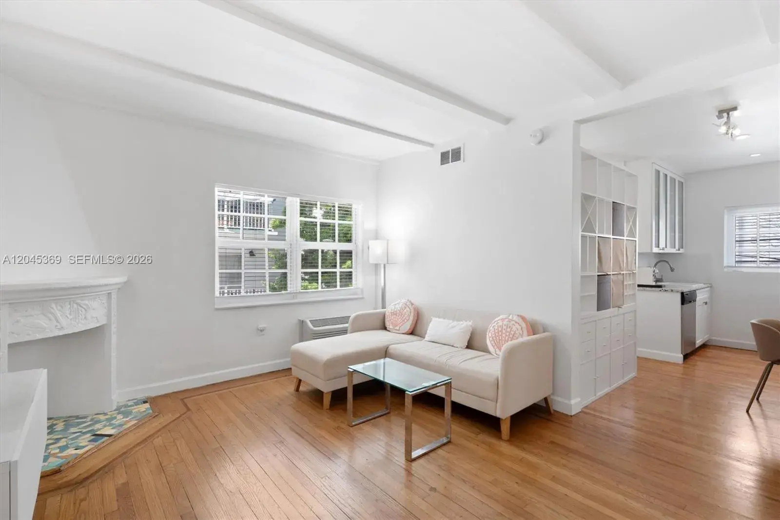 439 15th St # 8, Miami Beach FL 33139