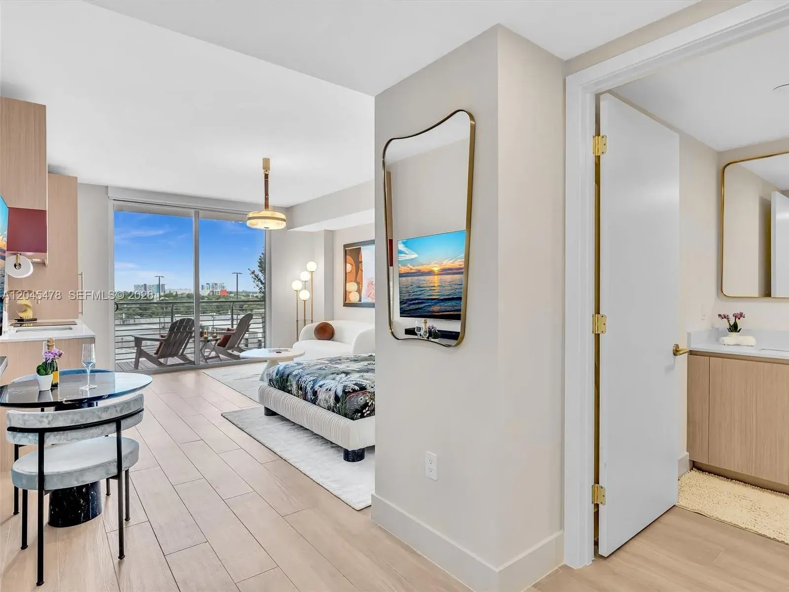 90 NE 32nd st # 724, Miami FL 33137