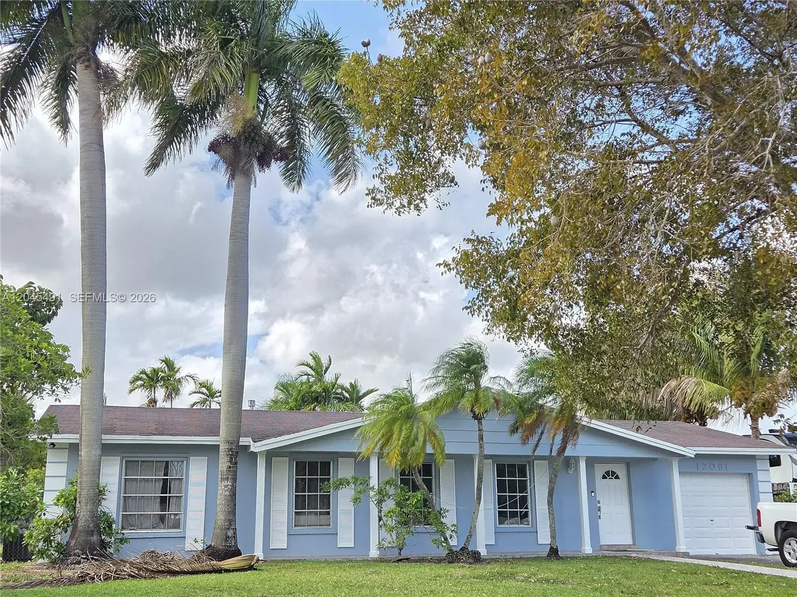 3 bedroom 2 bath for sale at 12061 SW 119th St, Miami FL 33186