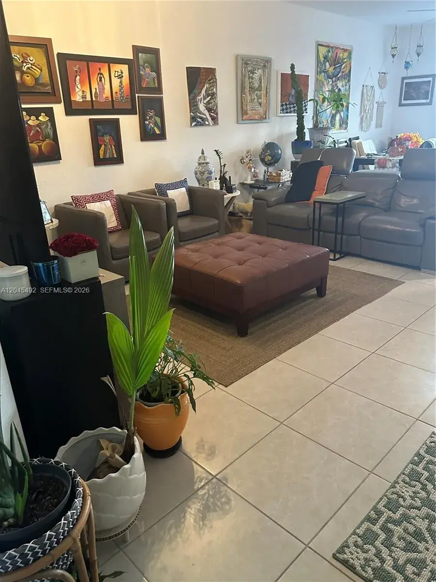 2615 SE 12th St, Homestead FL 33035