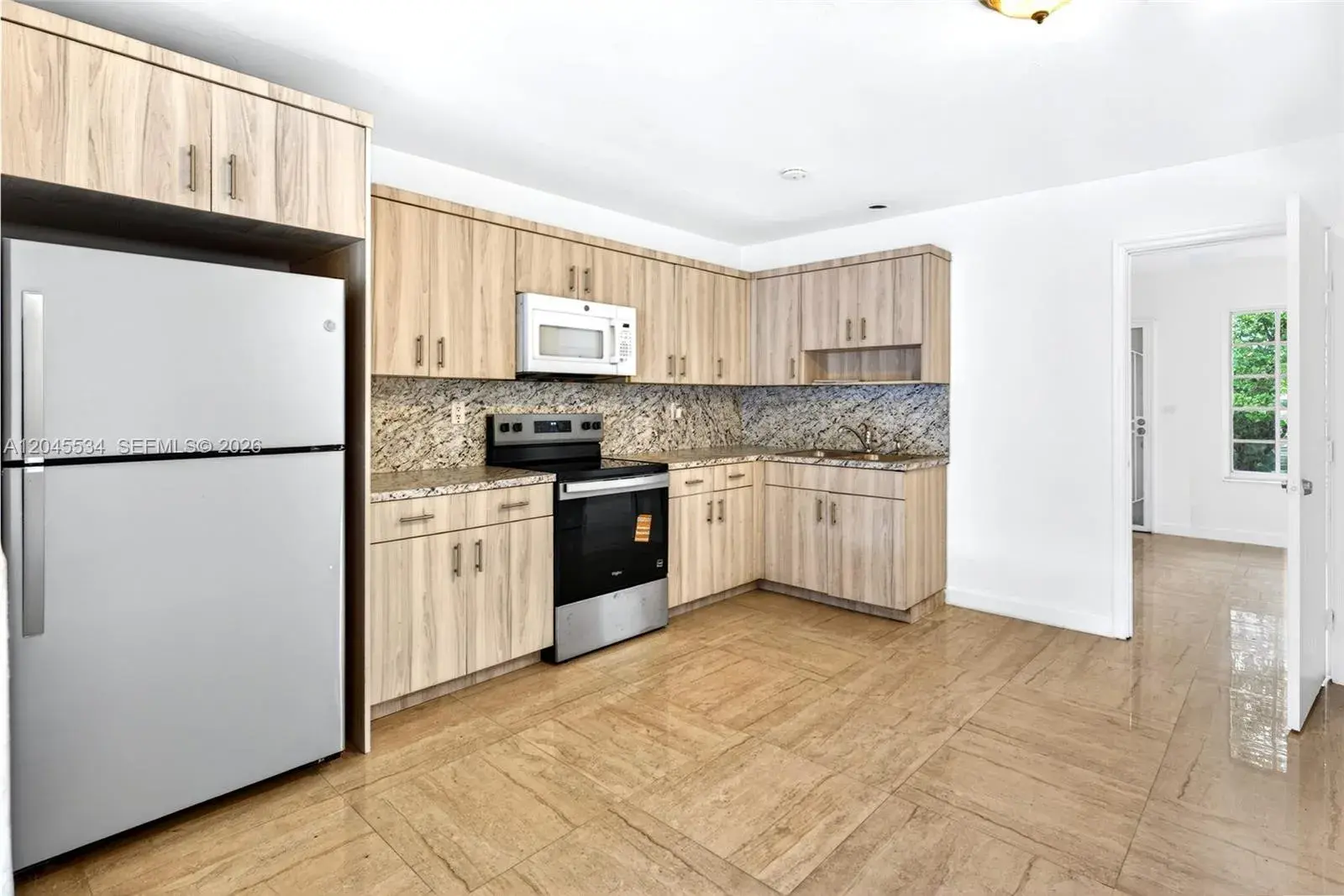 1350 NE 149th St # 2, Miami FL 33161
