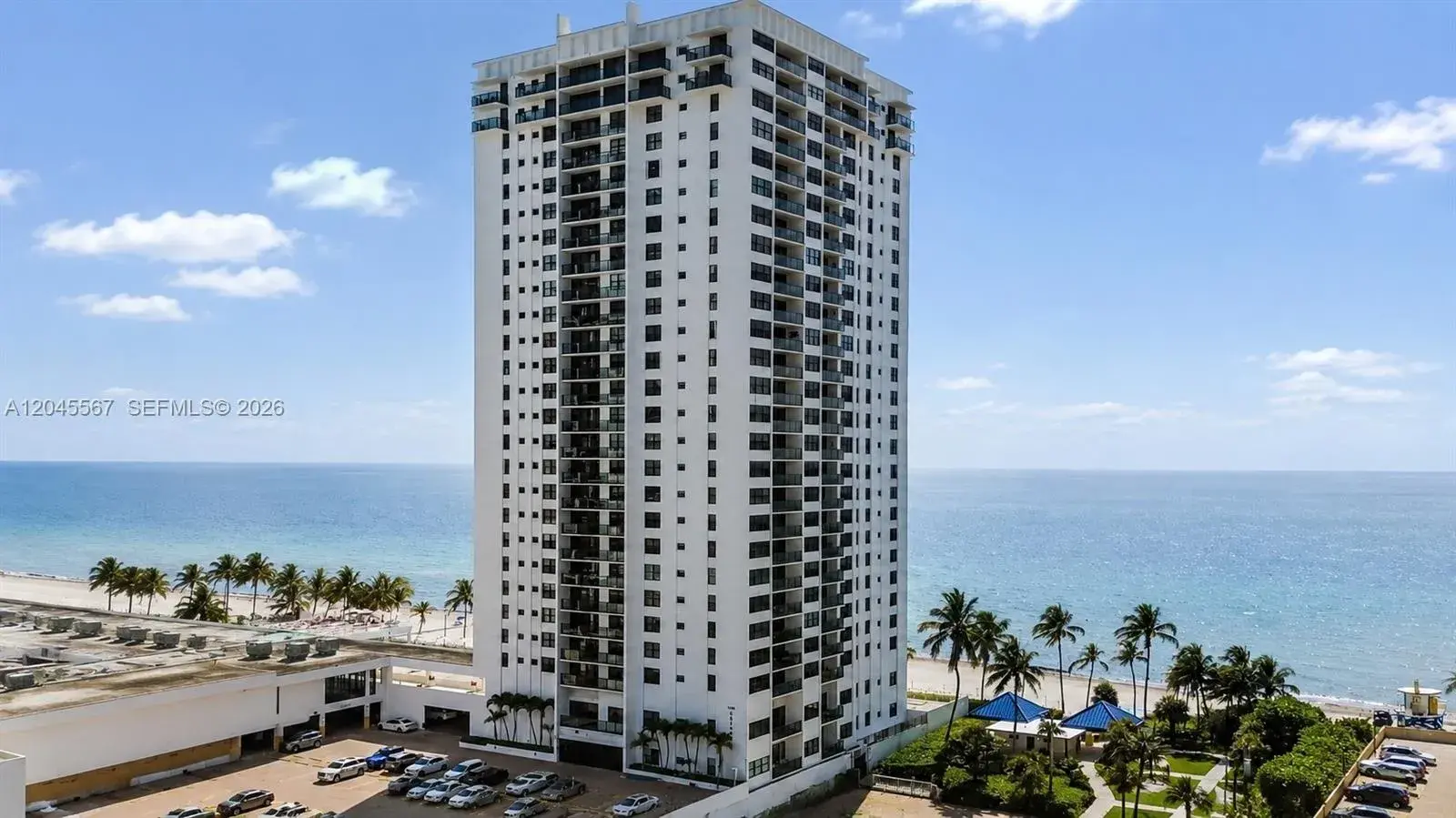 1 bedroom 1 bath Residential for sale at 2301 S Ocean Dr # 1006, Hollywood FL 33019