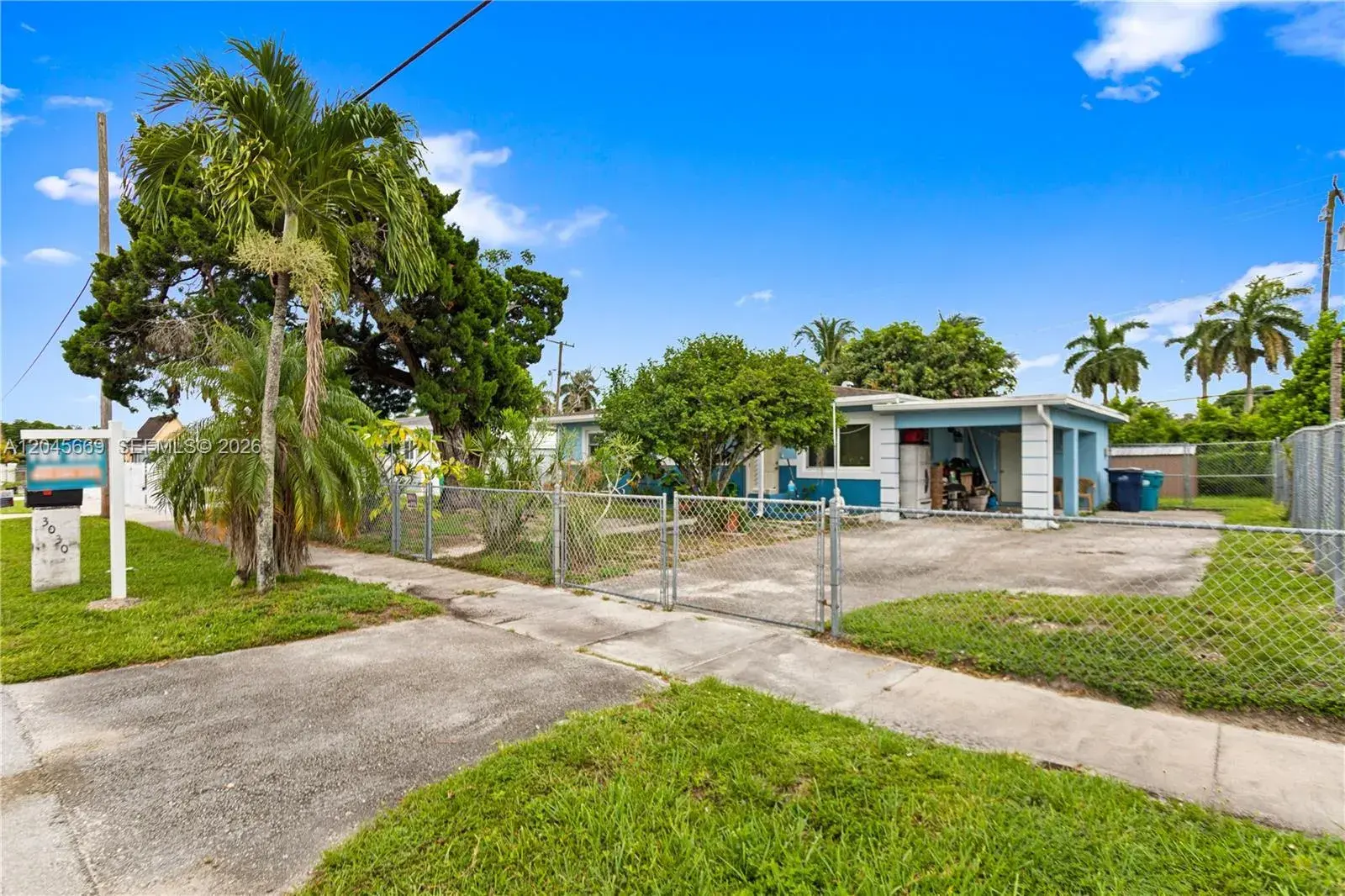 3030 NW 176th St, Miami Gardens FL 33056