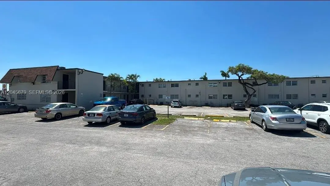 3901 SW 112th Ave # 24, Miami FL 33165