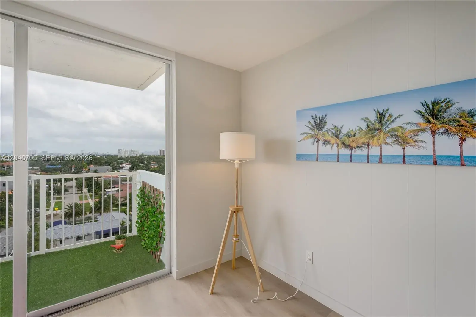 2000 NE 135th St # 908, North Miami FL 33181
